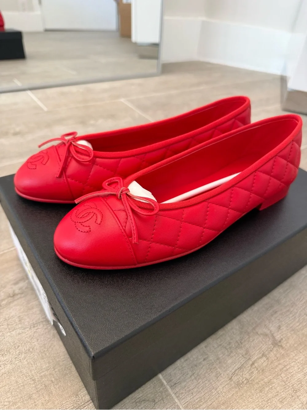 CHANEL  Matthieu Blazy Red Quilted Ballet Flats with Bow